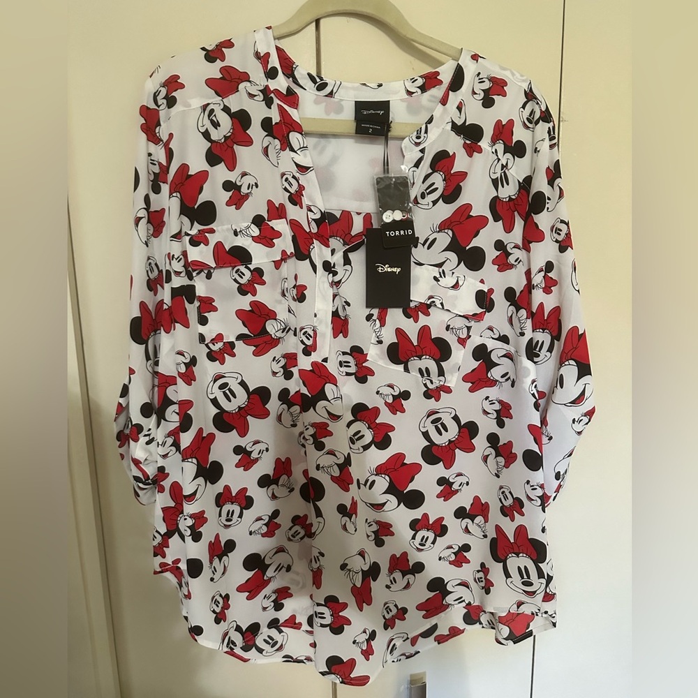 NWT Torrid Minnie Mouse Blouse Size 2